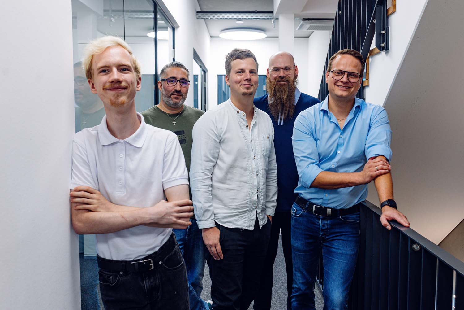 Teamfoto im Flur